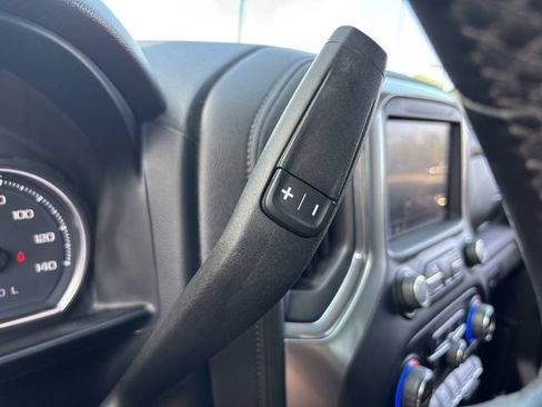 Used 2021 Chevrolet Silverado 1500 LT AWD/4WD image 26