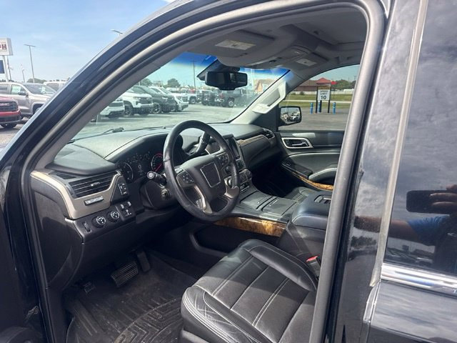 Used 2016 GMC Yukon XL Denali w/ Open Road Package AWD/4WD image 13