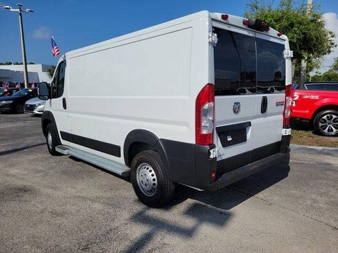 Used 2025 RAM ProMaster 2500 w/ U-Haul Equipment Group FWD image 5