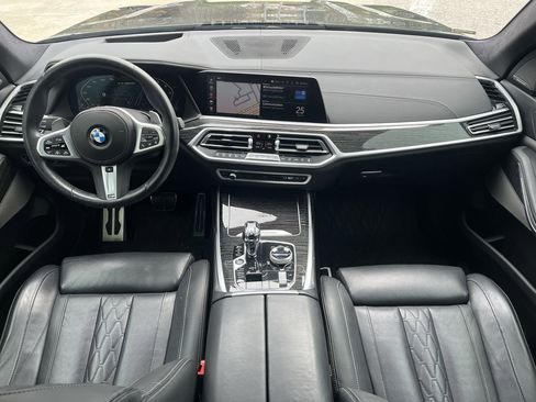 Certified 2022 BMW X7 M50i image 29