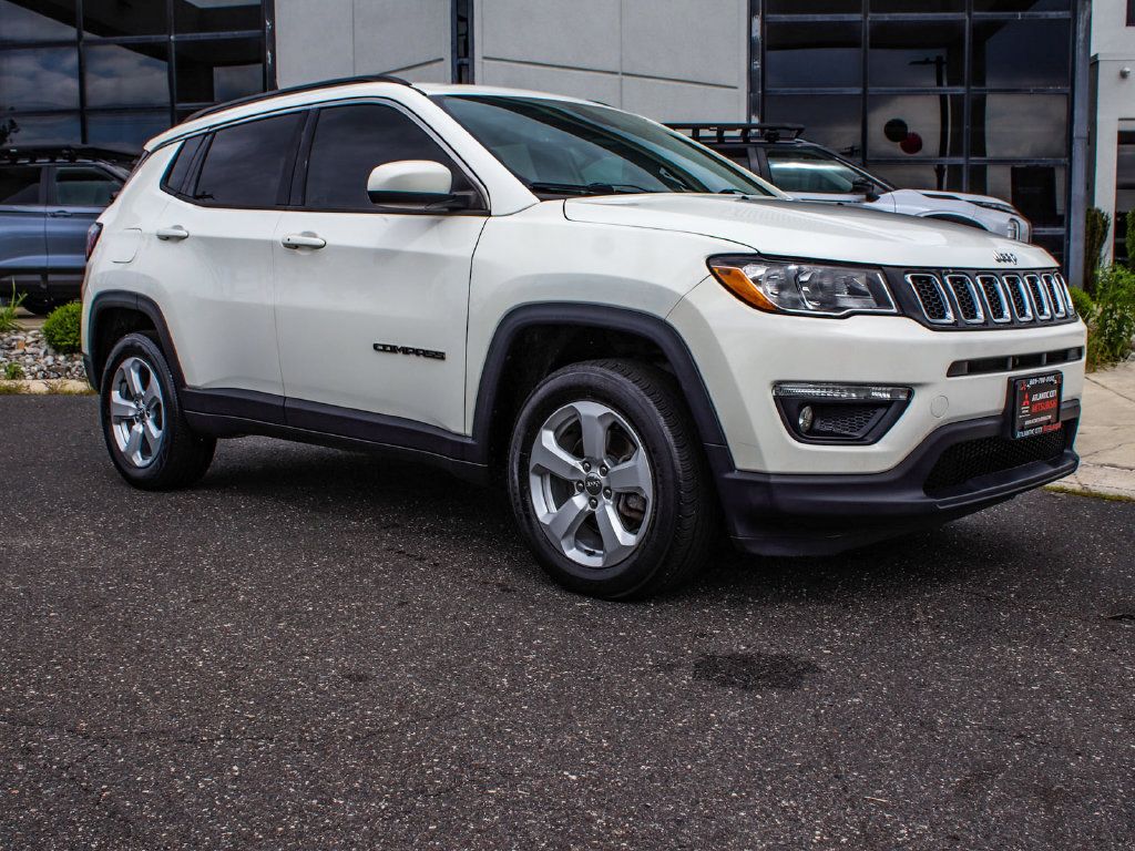 Used 2020 Jeep Compass Latitude w/ Popular Equipment Group AWD/4WD image 3