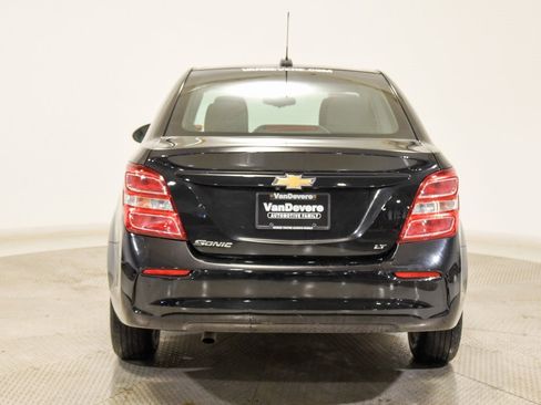 Used 2020 Chevrolet Sonic LT image 9