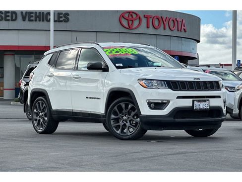 Used 2021 Jeep Compass Latitude image 2