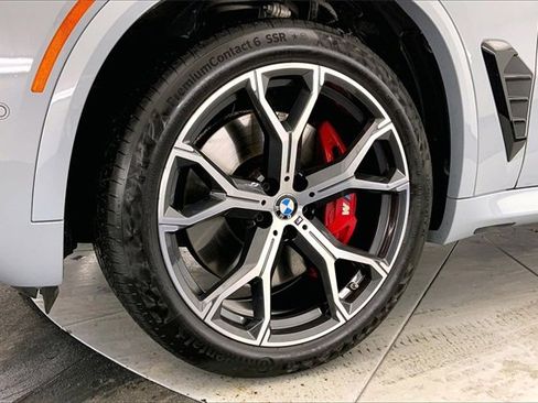 Used 2025 BMW X5 M60i image 9
