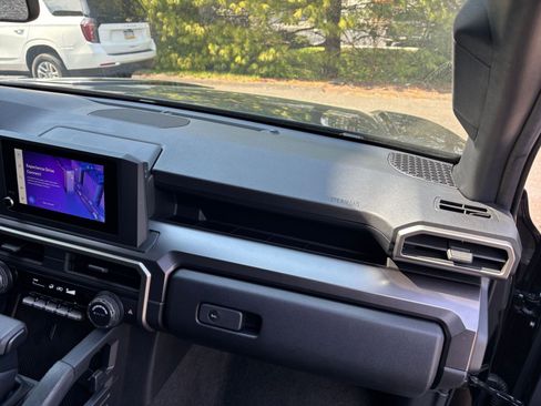 Used 2025 Toyota 4Runner SR5 RWD image 34