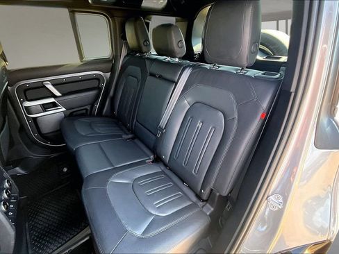 Used 2022 Land Rover Defender 110 X-Dynamic HSE AWD/4WD image 26