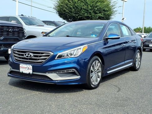 Used 2016 Hyundai Sonata Sport w/ Option Group 1V FWD image 3