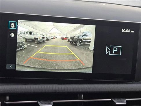 Used 2025 Hyundai Santa Cruz SE FWD image 18