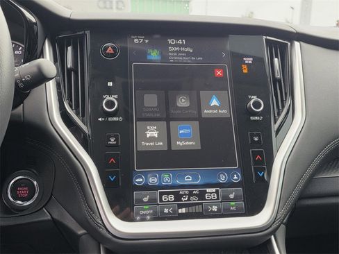 Used 2025 Subaru Outback Premium image 18