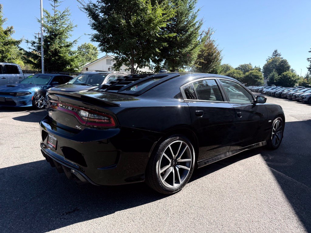 Used 2023 Dodge Charger R/T RWD image 5