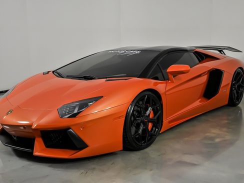 Used 2014 Lamborghini Aventador LP 700-4 AWD/4WD image 7