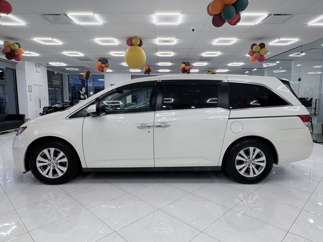 Used 2016 Honda Odyssey SE image 4