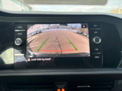 Certified 2024 Volkswagen Jetta SEL image 25