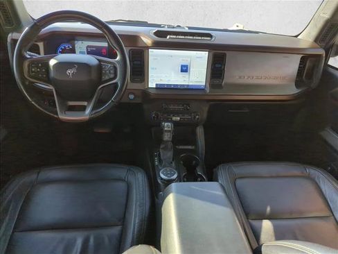 Used 2022 Ford Bronco Outer Banks w/ Sasquatch Package image 18