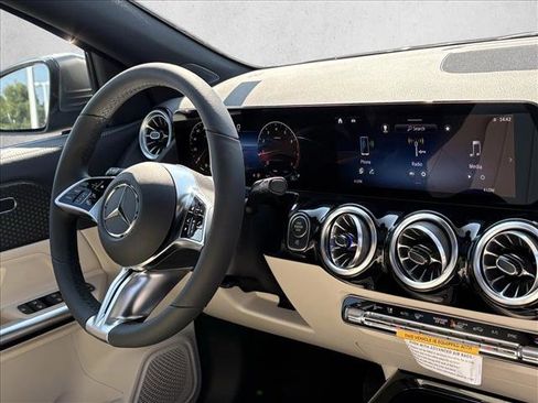 New 2026 Mercedes-Benz GLA 250 image 25