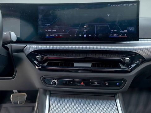 Used 2025 BMW 330i xDrive Sedan w/ M Sport Package image 42