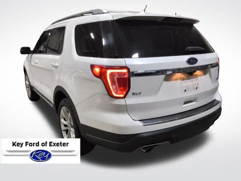 Used 2018 Ford Explorer XLT w/ Equipment Group 202A AWD/4WD image 9