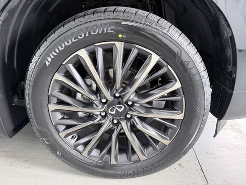 Certified 2025 INFINITI QX80 Autograph w/ Autograph Exterior Package AWD/4WD image 4