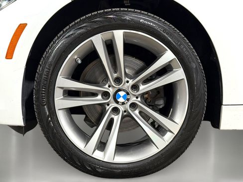 Used 2018 BMW 330i 330i w/ Convenience Package image 11