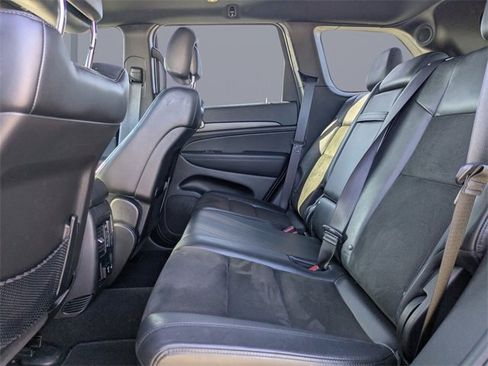 Used 2021 Jeep Grand Cherokee Laredo X image 14