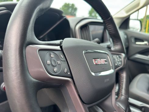 Used 2021 GMC Canyon AT4 w/ Driver Alert Package AWD/4WD image 15