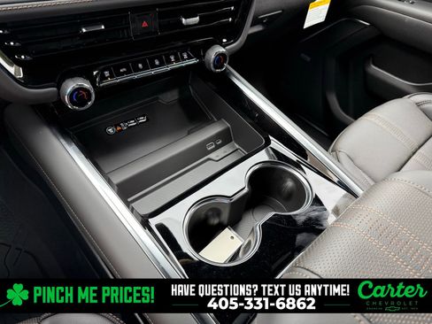 New 2026 Chevrolet Suburban High Country image 19