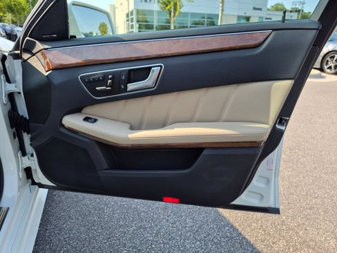 Used 2012 Mercedes-Benz E 350 Sedan image 34