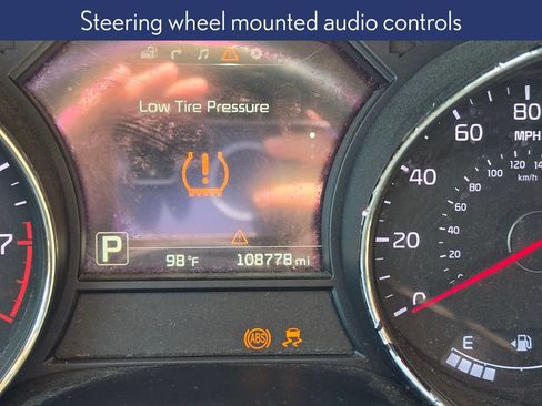 Used 2016 Kia Sedona SX FWD image 7