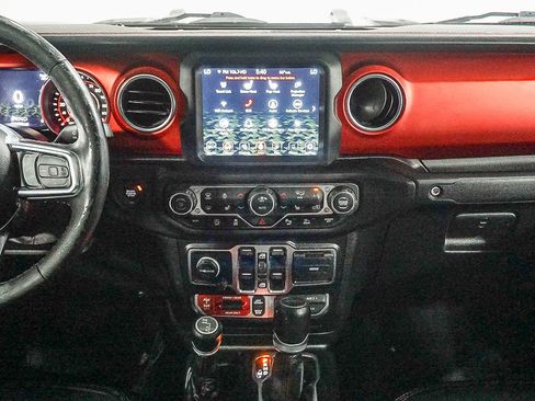 Used 2020 Jeep Gladiator Rubicon AWD/4WD image 13