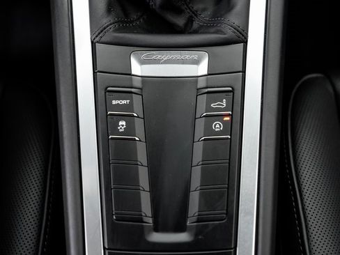 Used 2016 Porsche Cayman image 18