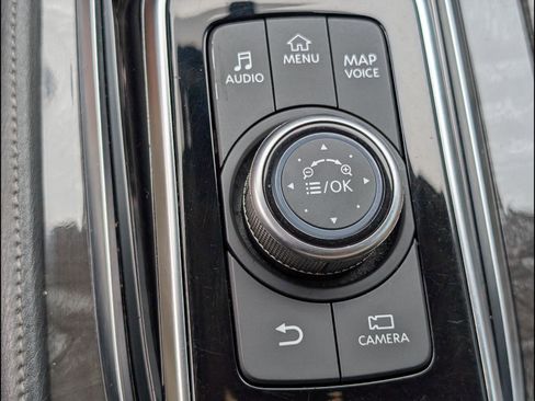 Used 2022 Nissan Armada Platinum w/ Captain's Chairs Package RWD image 15