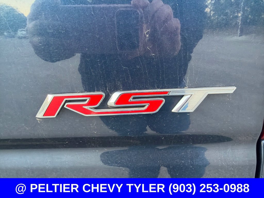 Used 2023 Chevrolet Silverado 1500 RST AWD/4WD image 9