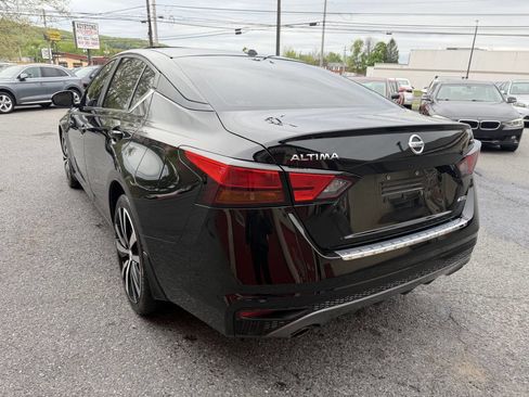 Used 2019 Nissan Altima 2.5 SR w/ SR Premium Package AWD/4WD image 4