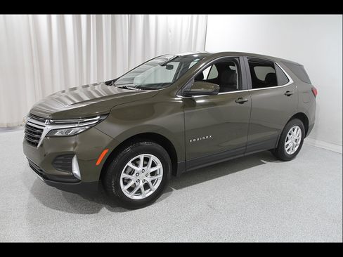 Certified 2023 Chevrolet Equinox LT AWD/4WD image 3