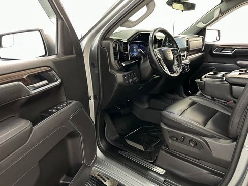 Used 2025 Chevrolet Silverado 1500 LT w/ All Star Edition Plus image 24