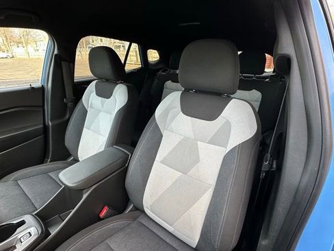 Used 2024 Chevrolet Trax RS w/ Driver Confidence Package image 28