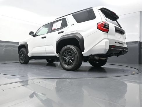 Used 2026 Toyota 4Runner SR5 RWD image 34