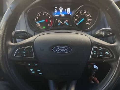 Used 2018 Ford Focus SE image 12