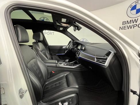 Used 2021 BMW X7 xDrive40i w/ M Sport Package AWD/4WD image 23