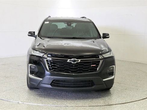 Used 2023 Chevrolet Traverse RS AWD/4WD image 2