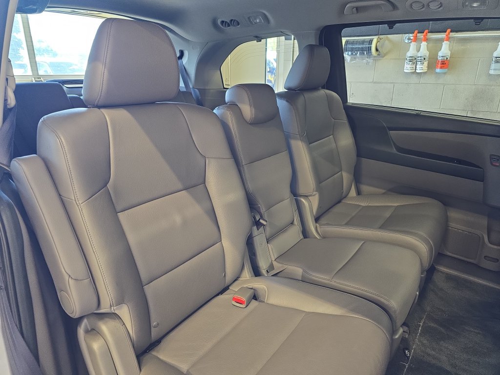 Used 2016 Honda Odyssey Touring image 12