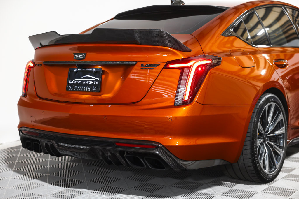 Used 2022 Cadillac CT5 V Blackwing w/ Carbon Fiber Package 2 RWD image 9