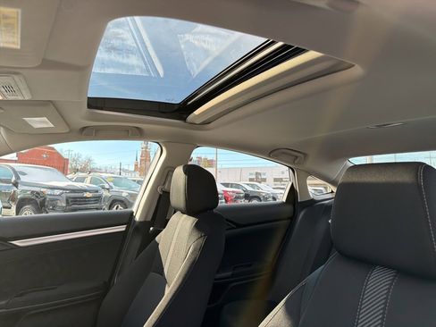 Used 2017 Honda Civic EX image 15