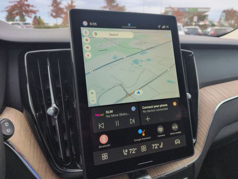 New 2026 Volvo XC60 B5 Plus w/ Protection Package Premier image 20