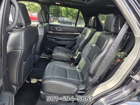 Used 2018 Ford Explorer Platinum AWD/4WD image 10
