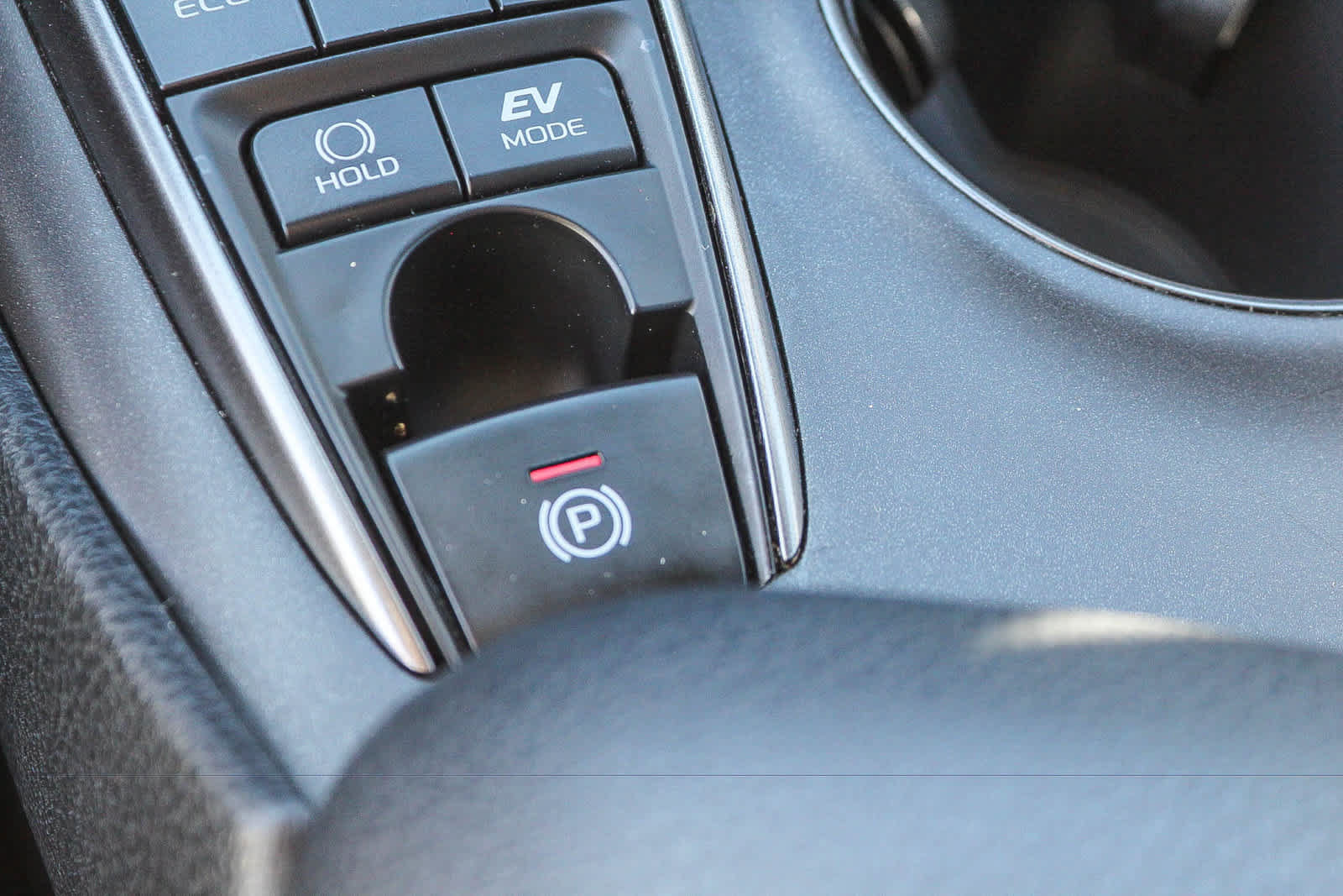 Used 2022 Toyota Camry SE FWD image 34