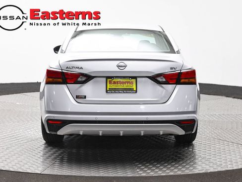 Used 2023 Nissan Altima 2.5 SV FWD image 6