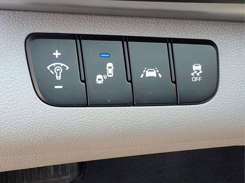 Used 2019 Hyundai Elantra Value Edition image 9