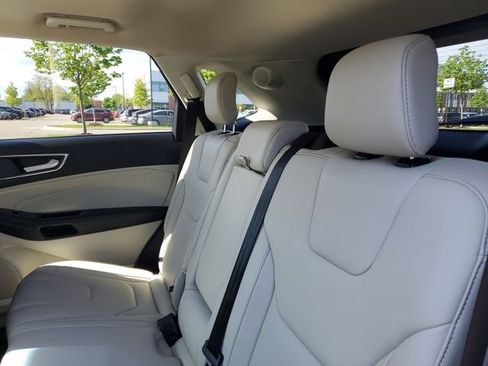 Used 2020 Ford Edge Titanium AWD/4WD image 26