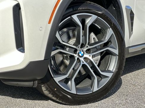New 2026 BMW X5 sDrive40i w/ Climate Comfort Package image 14